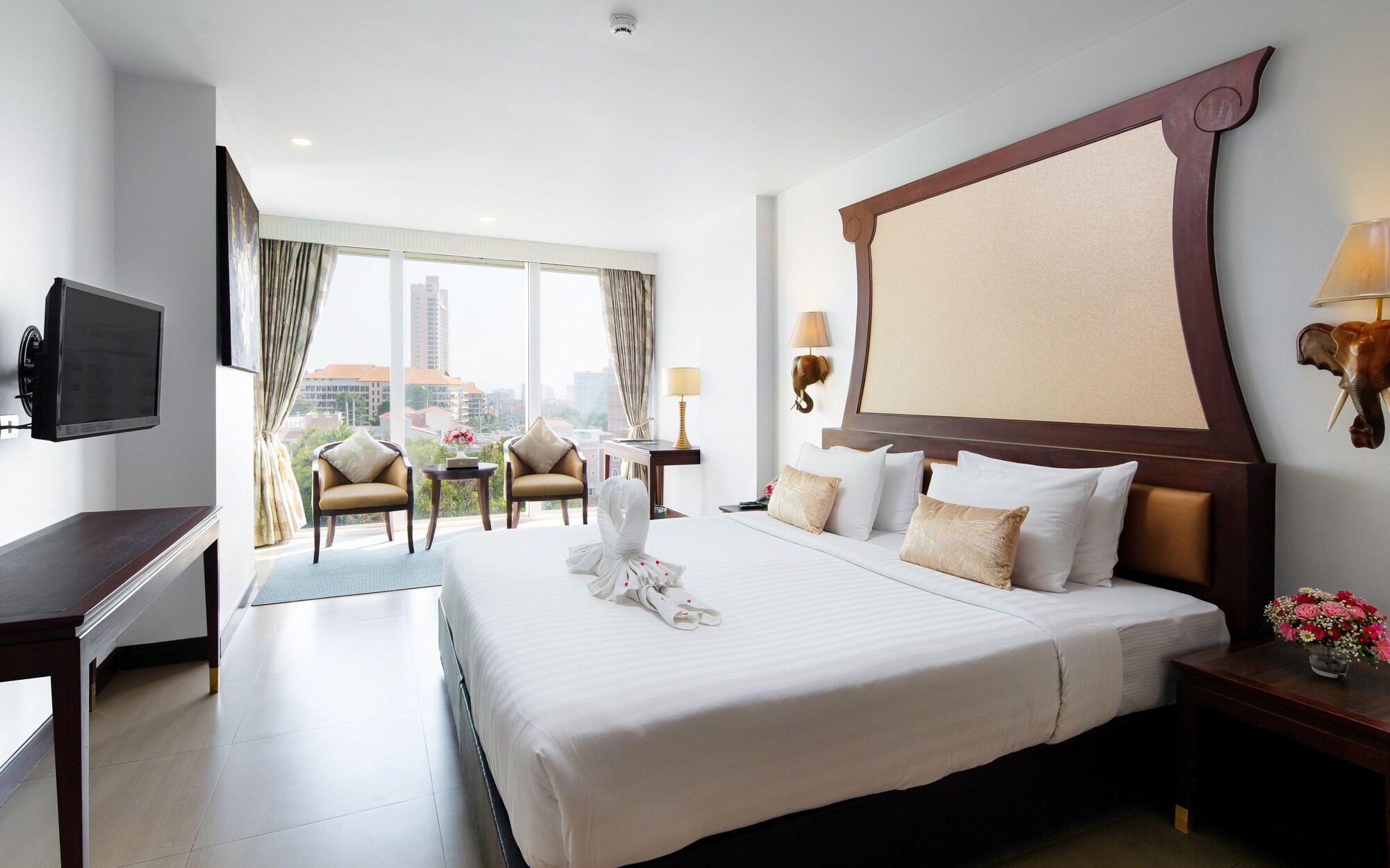 פאטאיה Aiyara Grand Hotel מראה חיצוני תמונה