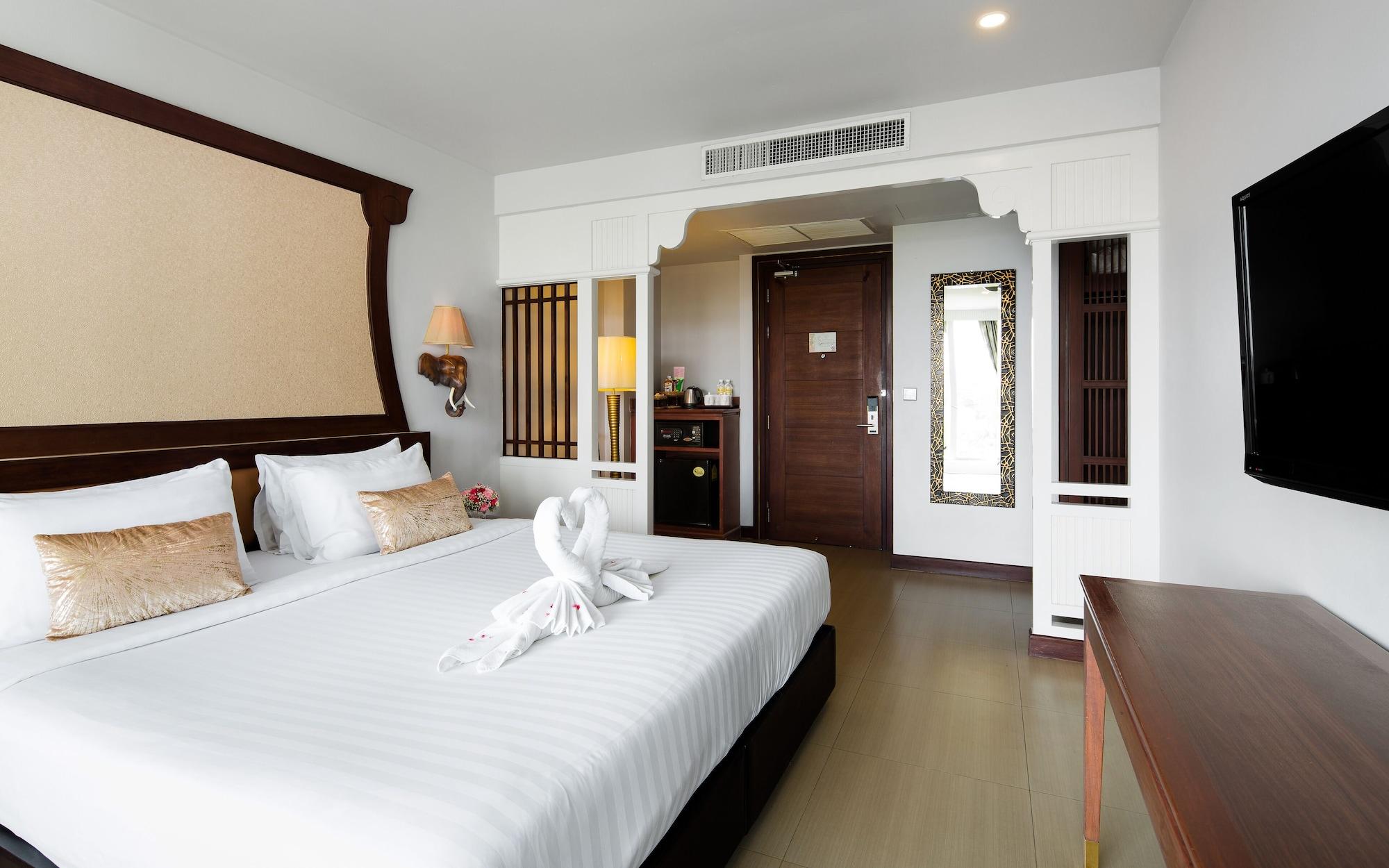 פאטאיה Aiyara Grand Hotel מראה חיצוני תמונה