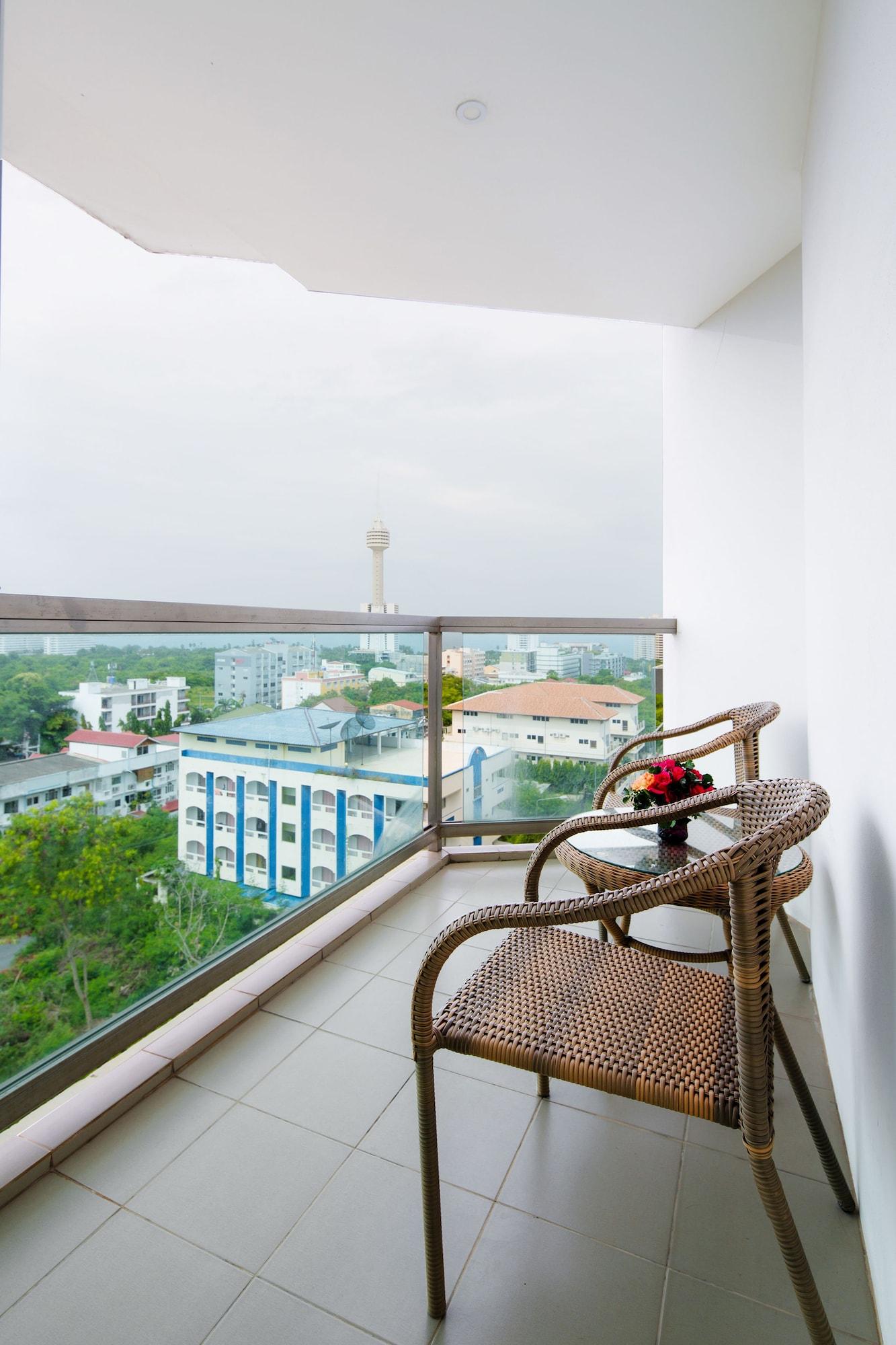 פאטאיה Aiyara Grand Hotel מראה חיצוני תמונה