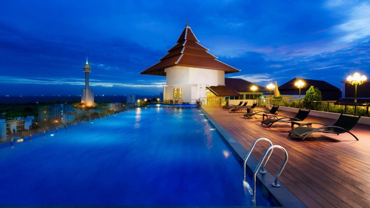 פאטאיה Aiyara Grand Hotel מראה חיצוני תמונה